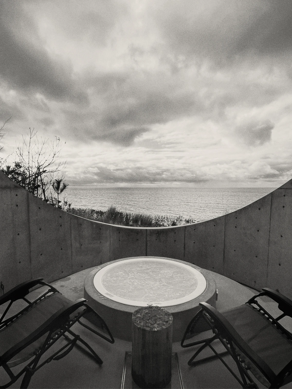 Hotel The Cliff perched above the coastline in Izumo.